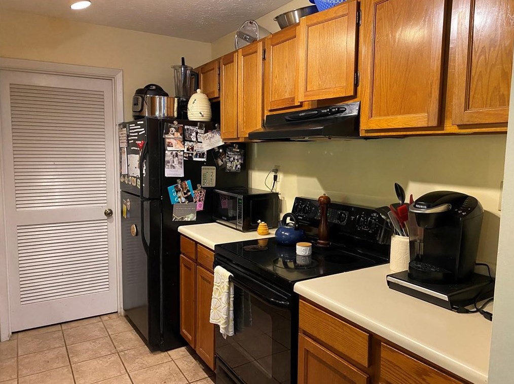 318 Tuxworth Cir, Decatur GA  30033-5616 exterior