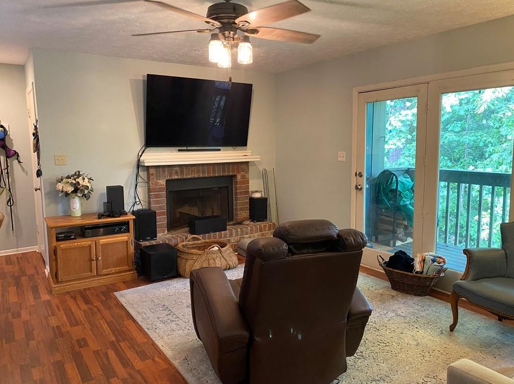 318 Tuxworth Cir, Decatur GA  30033-5616 exterior