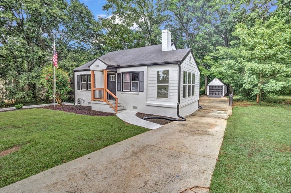 3746 Myrtle St, Atlanta, GA 30337-2942