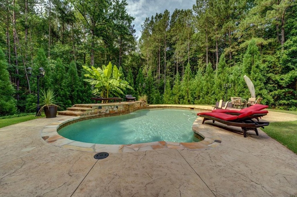 75 Highlands Forest Ln, Oxford, GA 30054