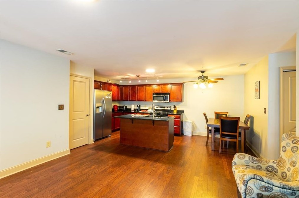 904 Madison Ln, Smyrna, GA 30080-7868