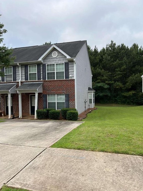 184 Prattling Ct, Atlanta, GA 30349-3988