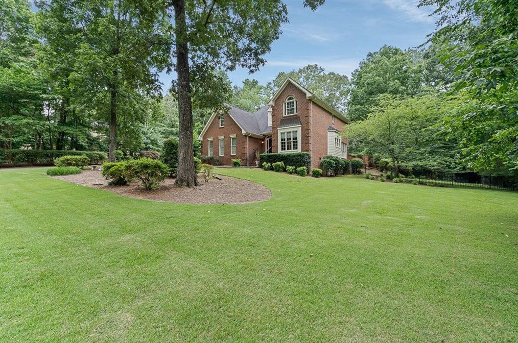460 Saddlebrook Dr, Calhoun GA  30701-4681 exterior