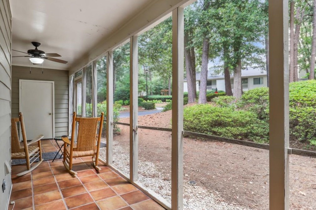 61 Middleton Ct, Smyrna GA  30080-8053 exterior