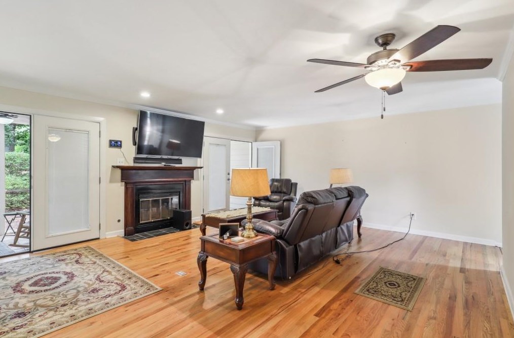 61 Middleton Ct, Smyrna GA  30080-8053 exterior