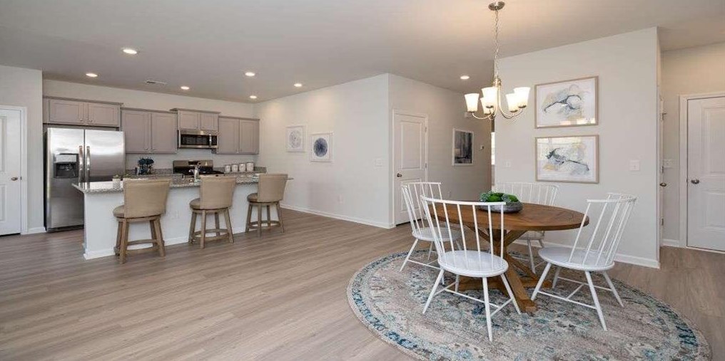 3502 Oakshire Way, Atlanta GA  30354-3630 exterior