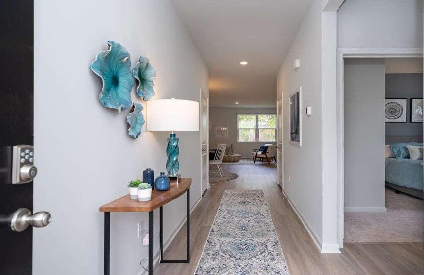 3502 Oakshire Way, Atlanta GA  30354-3630 exterior
