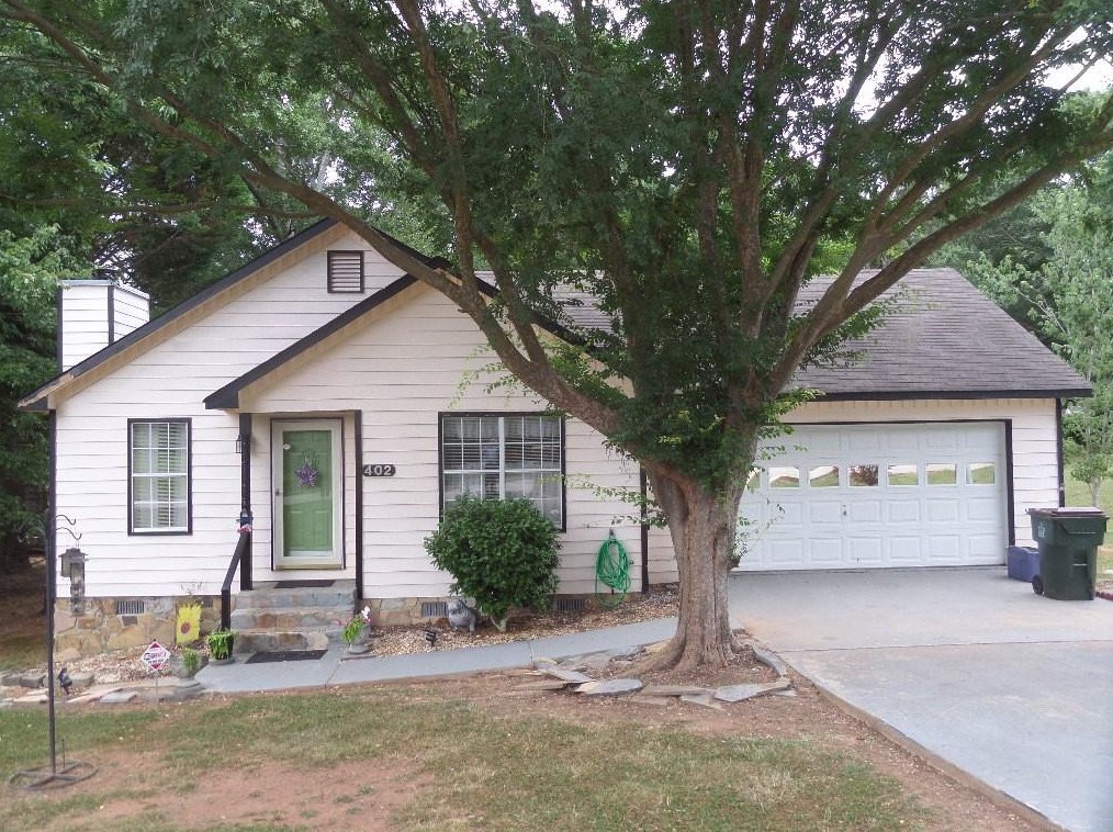 402 Ellerbe Dr, Statham, GA 30666