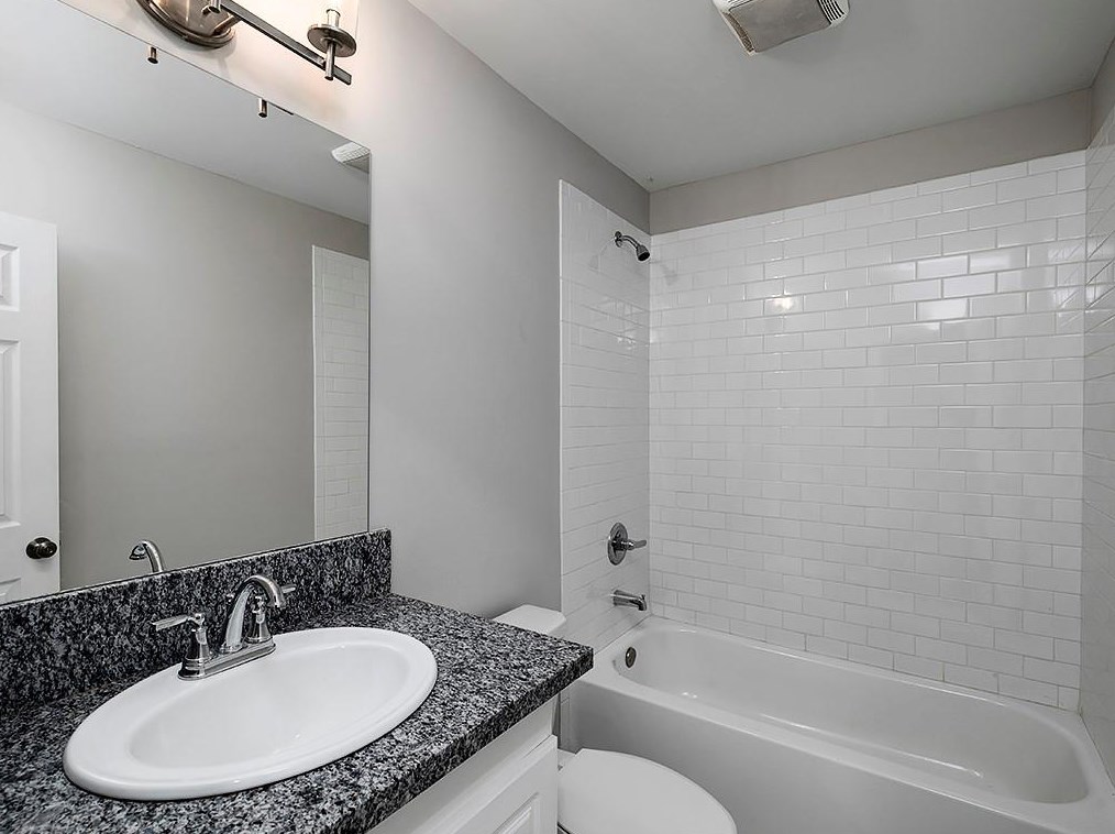 1940 Bonner St, Decatur GA  30032-4105 exterior