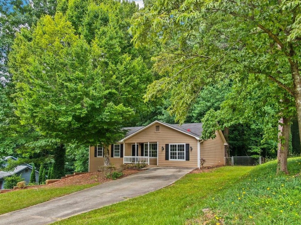 3862 Daylily Way, Douglasville, GA 30135-7210
