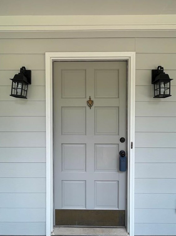 1920 Stone Forest Dr, Lawrenceville, GA 30043-2954