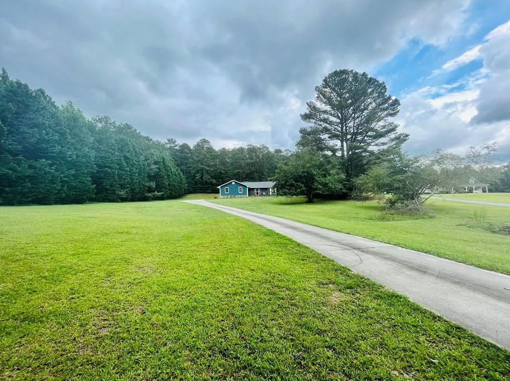 2969 White Rd Ne, Conyers, GA 30012