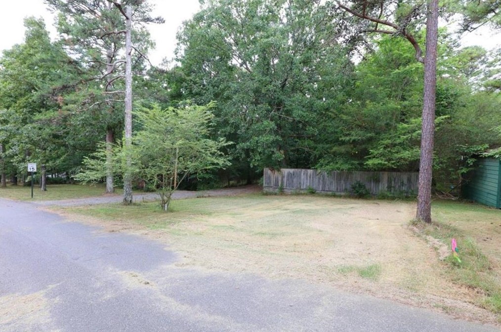 2 Allatoona Woods Trl, Acworth GA  30102-6722 exterior