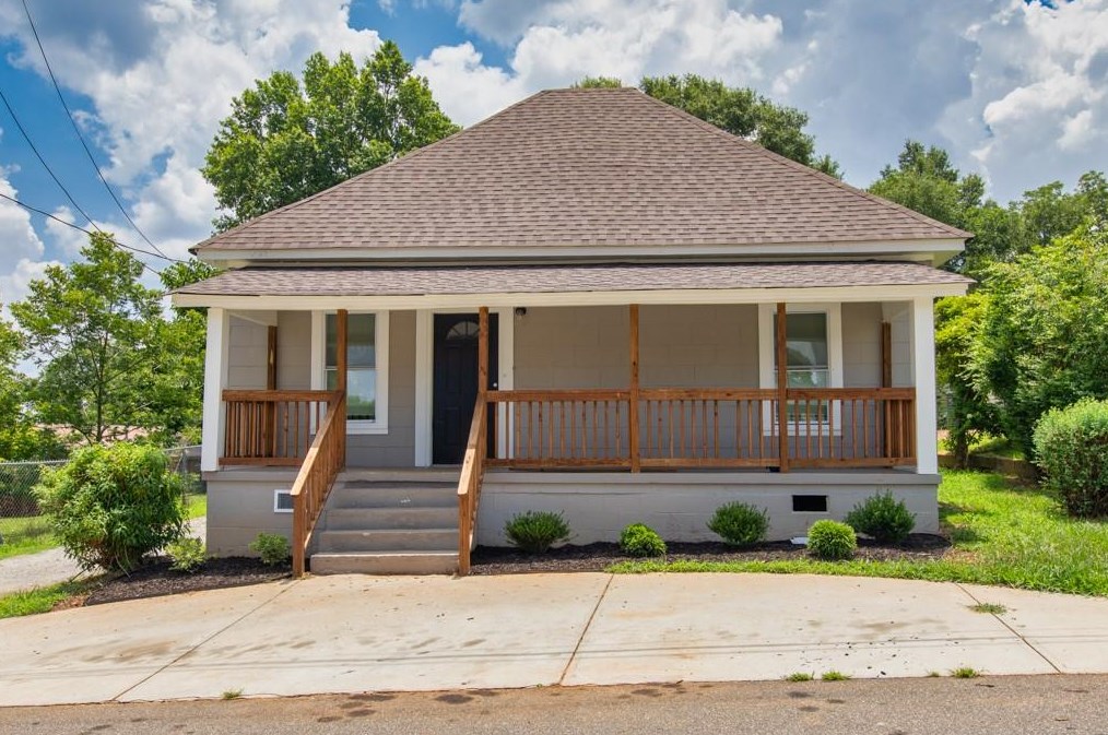 8 Sudderth St, Buford, GA 30518