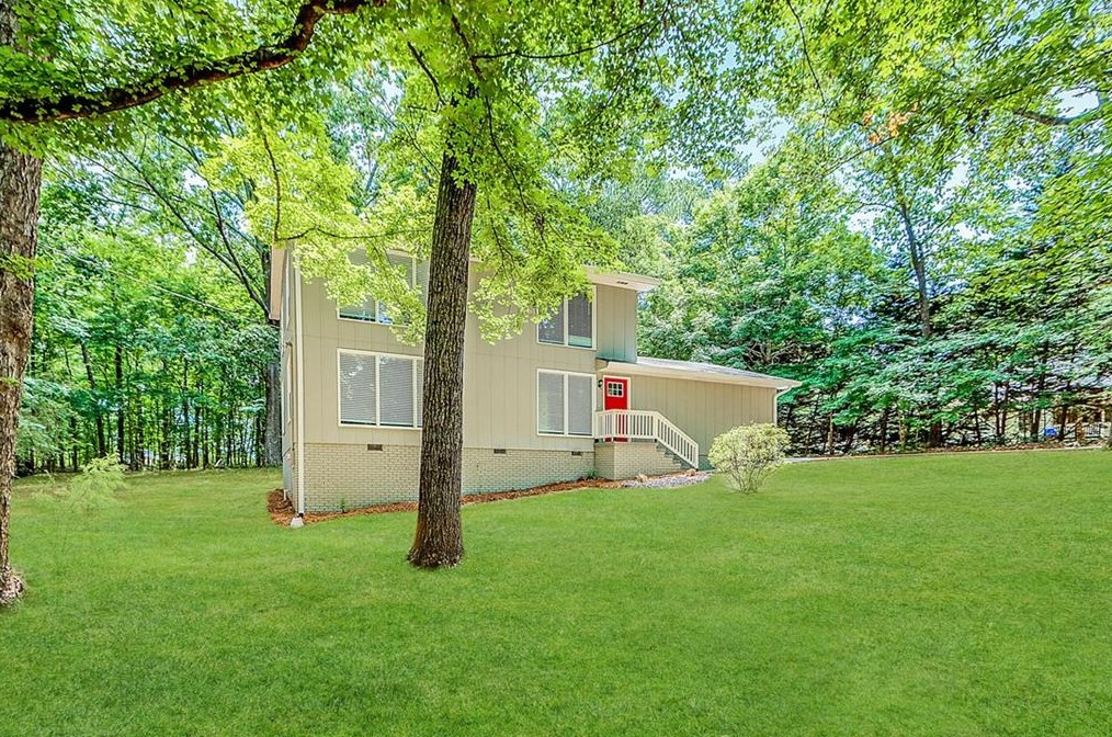 225 Tamea Trl, Porterdale, GA 30014