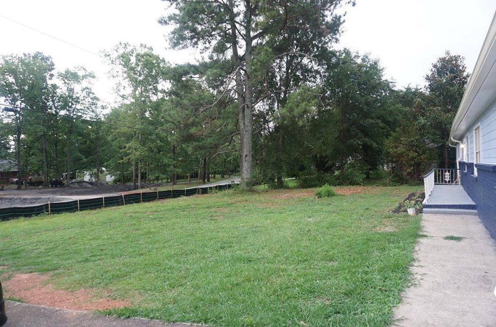 8867 Old Lee Rd, Lithia Springs, GA 30122