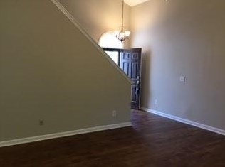 160 Stoneforest Dr, Holly Springs, GA 30189