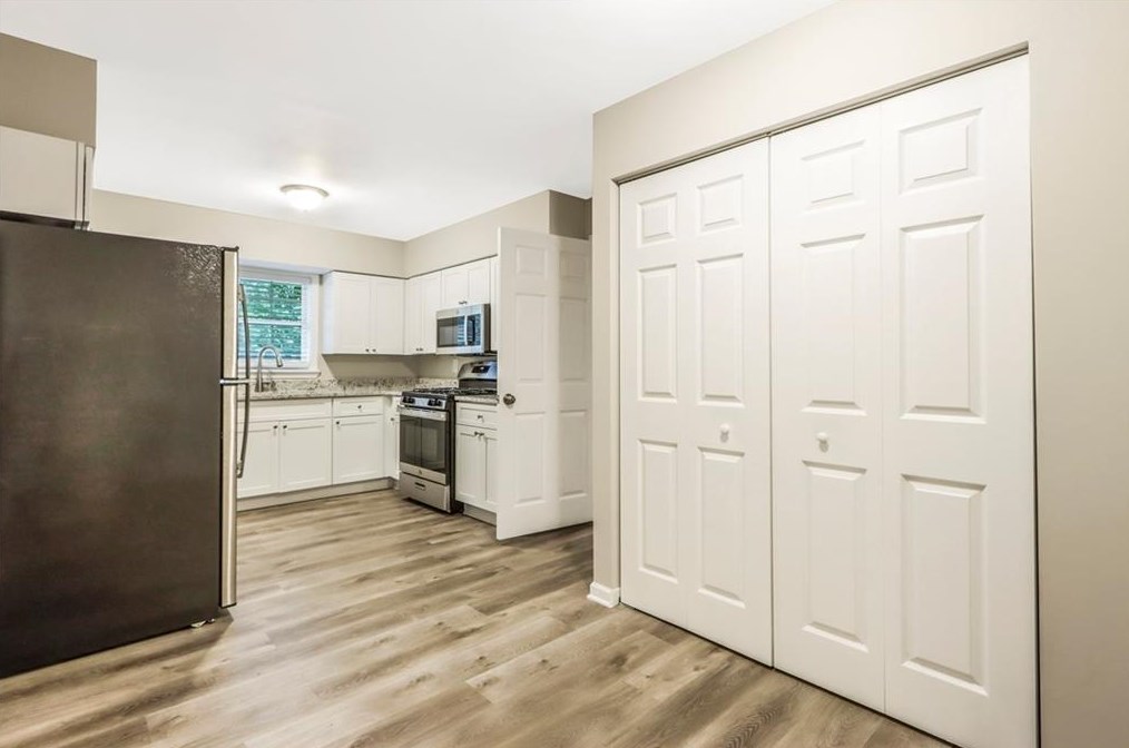 1854 Long Dr, Decatur GA  30032-4406 exterior