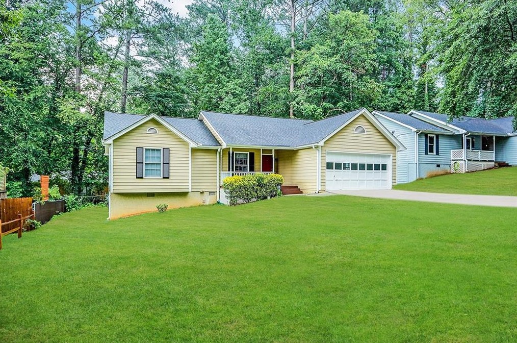 4300 Cary Dr, Lithonia, GA 30039
