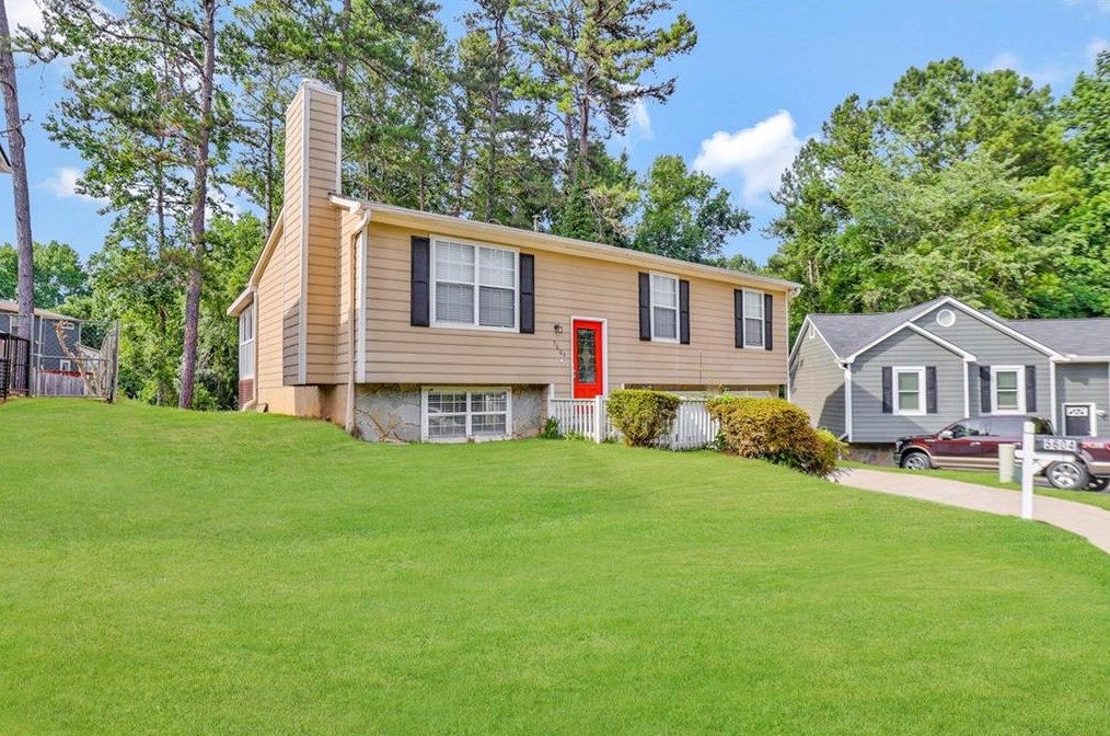 5604 Emerald Gln, Stone Mountain, GA 30088