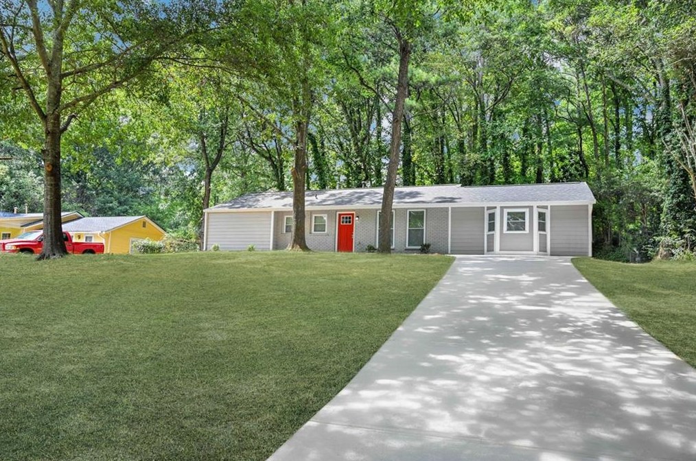 3259 Sir Gregory Mnr, Lawrenceville GA  30044-4284 exterior