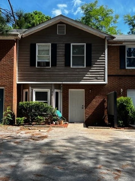629 Hunting Creek Ln Se, Conyers, GA 30013