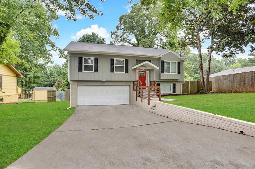 1477 Peachcrest Ct, Decatur, GA 30032