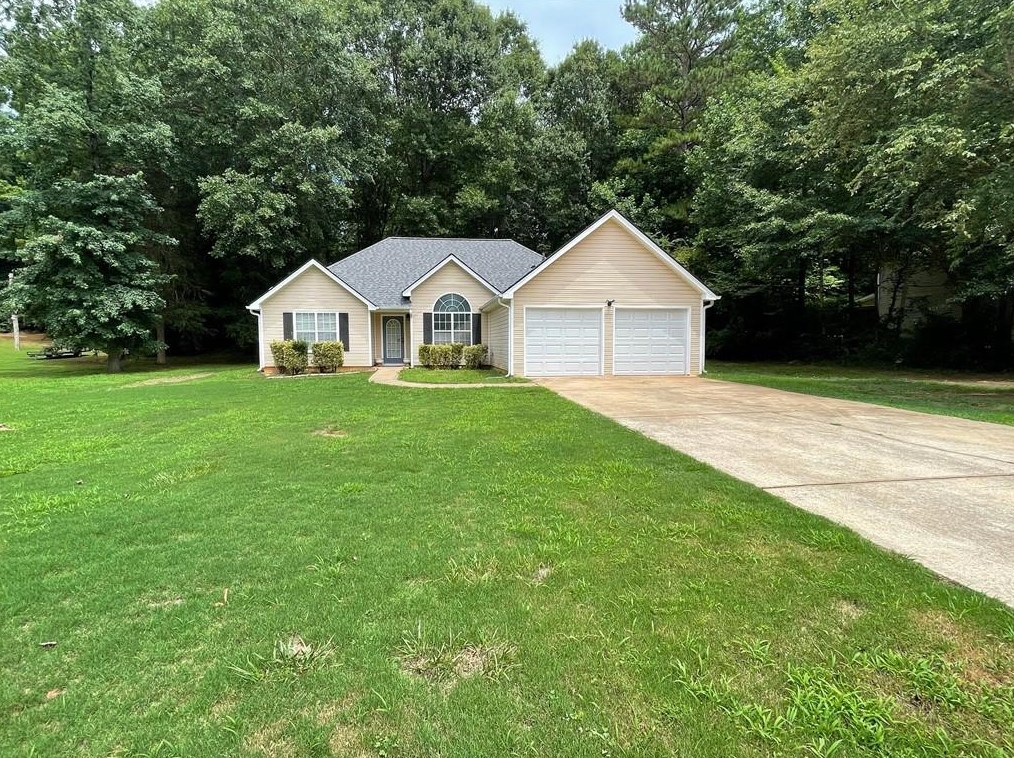 327 Hamilton Dr, Jefferson, GA 30549