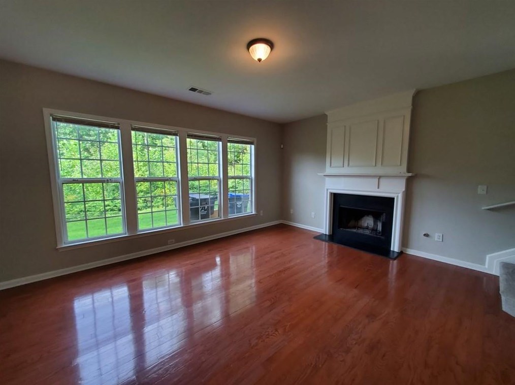 684 Friars Head Dr, Suwanee, GA 30024