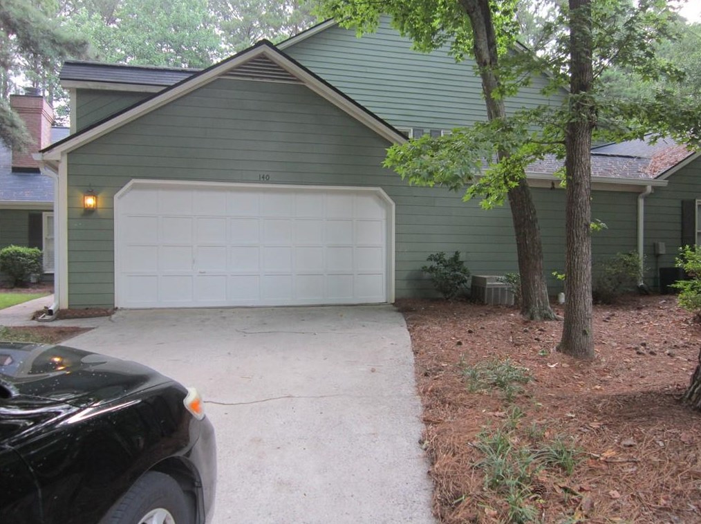 140 Great Oaks Ln, Roswell, GA 30075