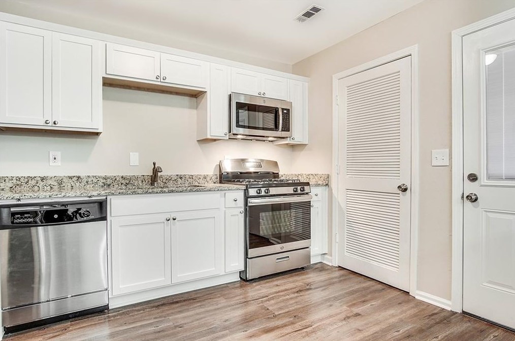 1672 Liberty Vly, Decatur GA  30032-4812 exterior