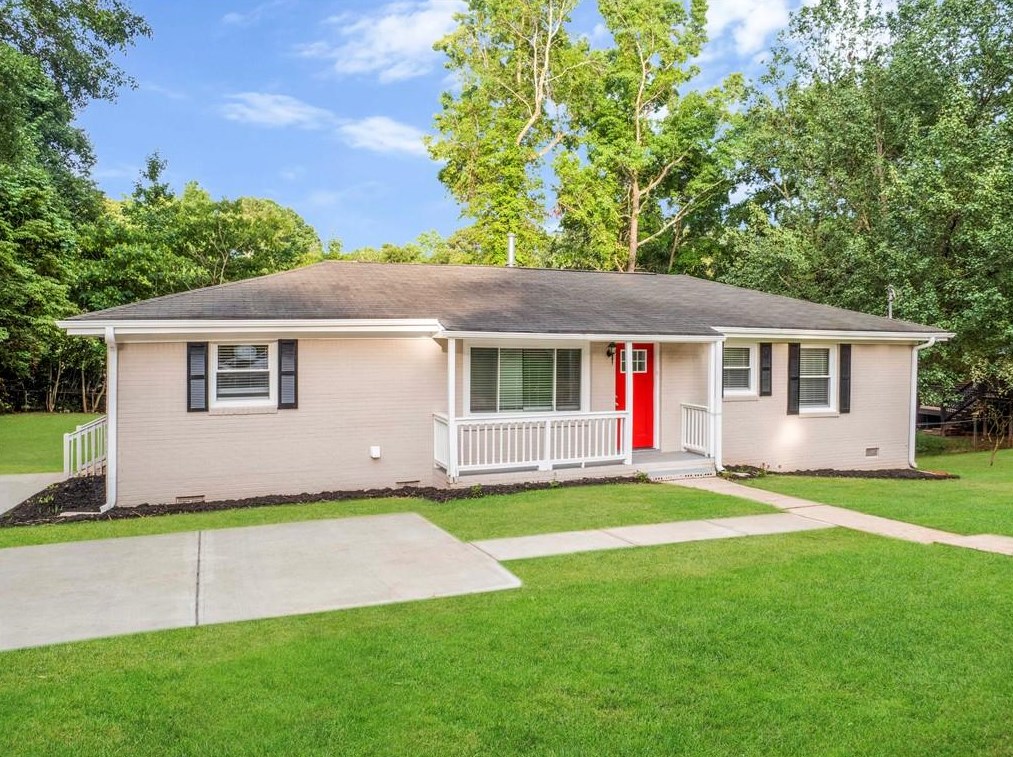 524 Oakview Dr, Stockbridge, GA 30281