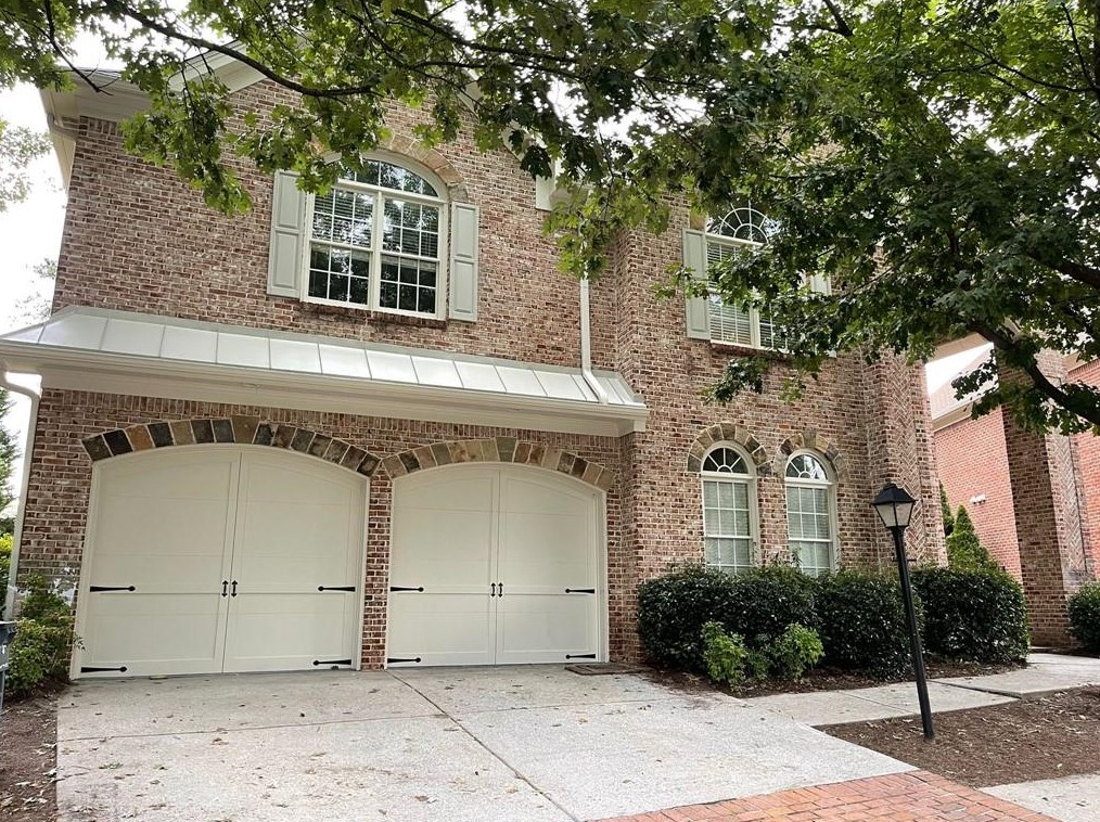 360 Wembley Cir, Atlanta, GA 30328