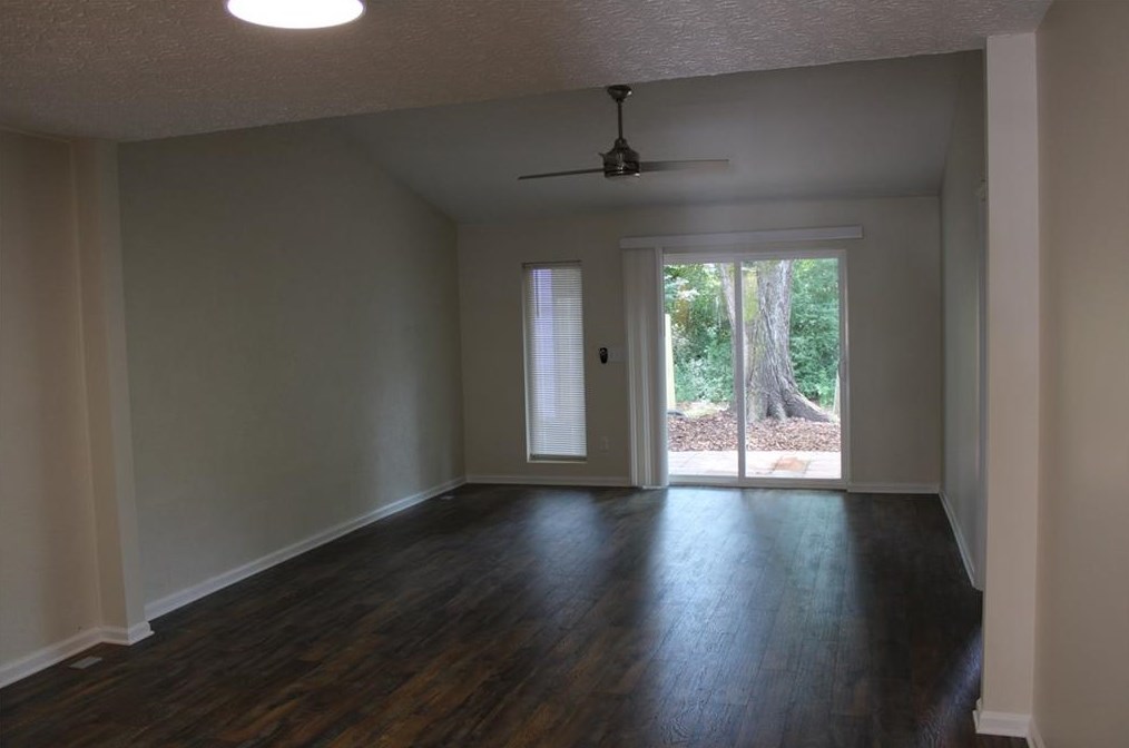 211 Goshen Ln #211, Holly Springs, GA 30188
