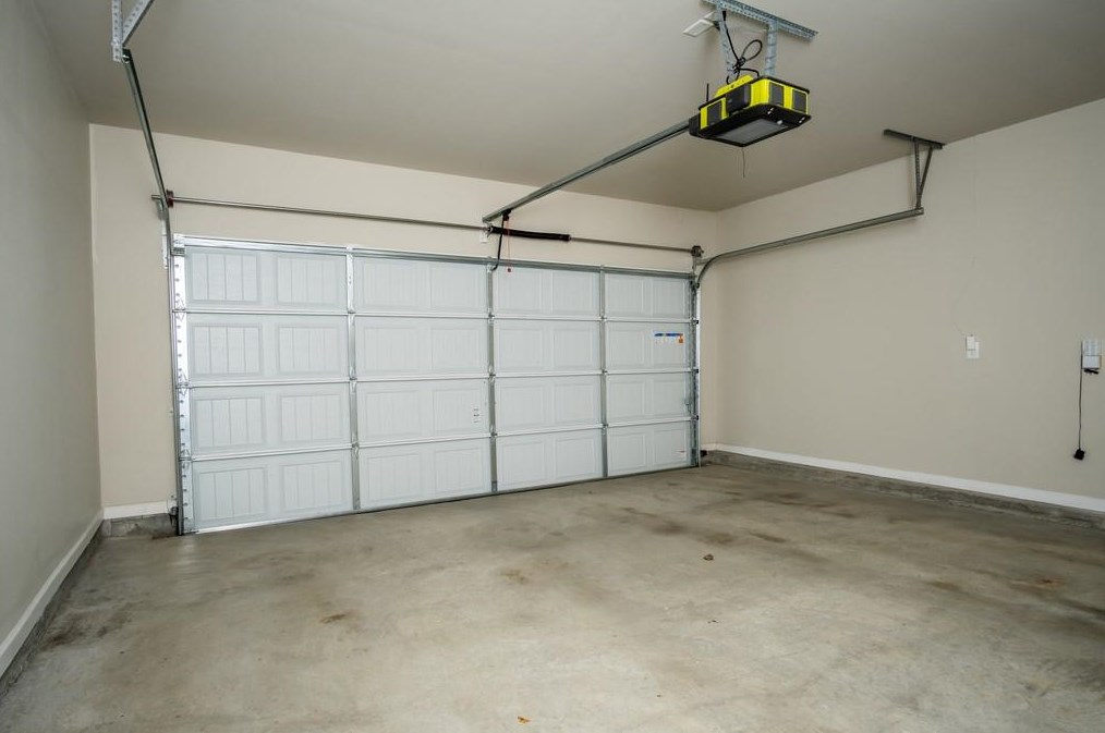 283 Moonlit Trl, Dallas GA 30132-7579 exterior