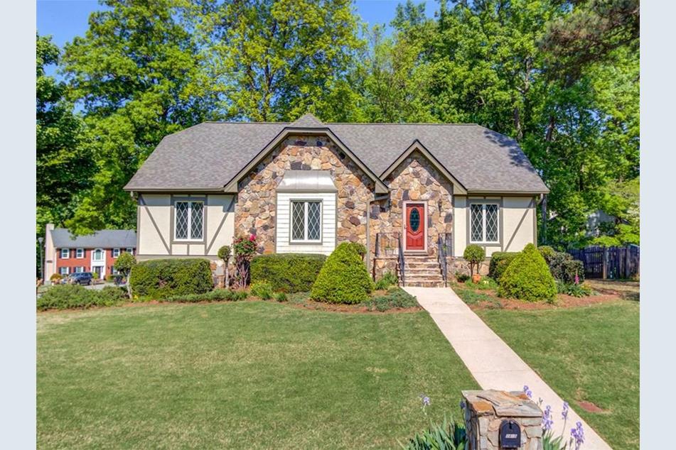 2415 Stable Gate, Lawrenceville, GA 30043 MLS 6875067 Coldwell Banker