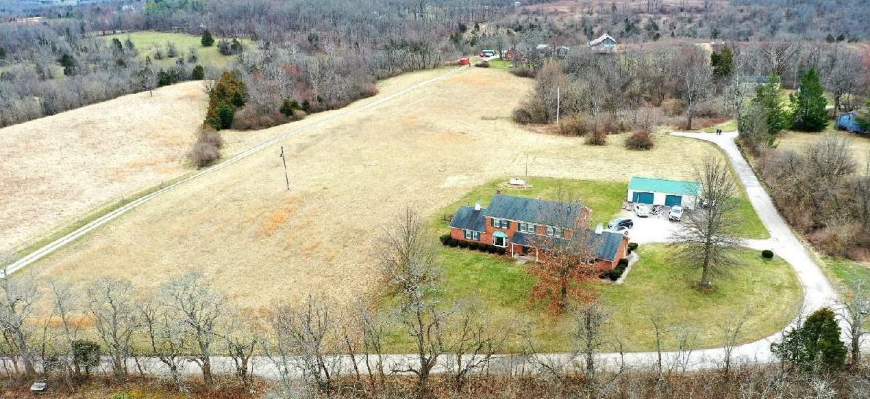 24650 Zimmer Rd, Dover, IN 47022