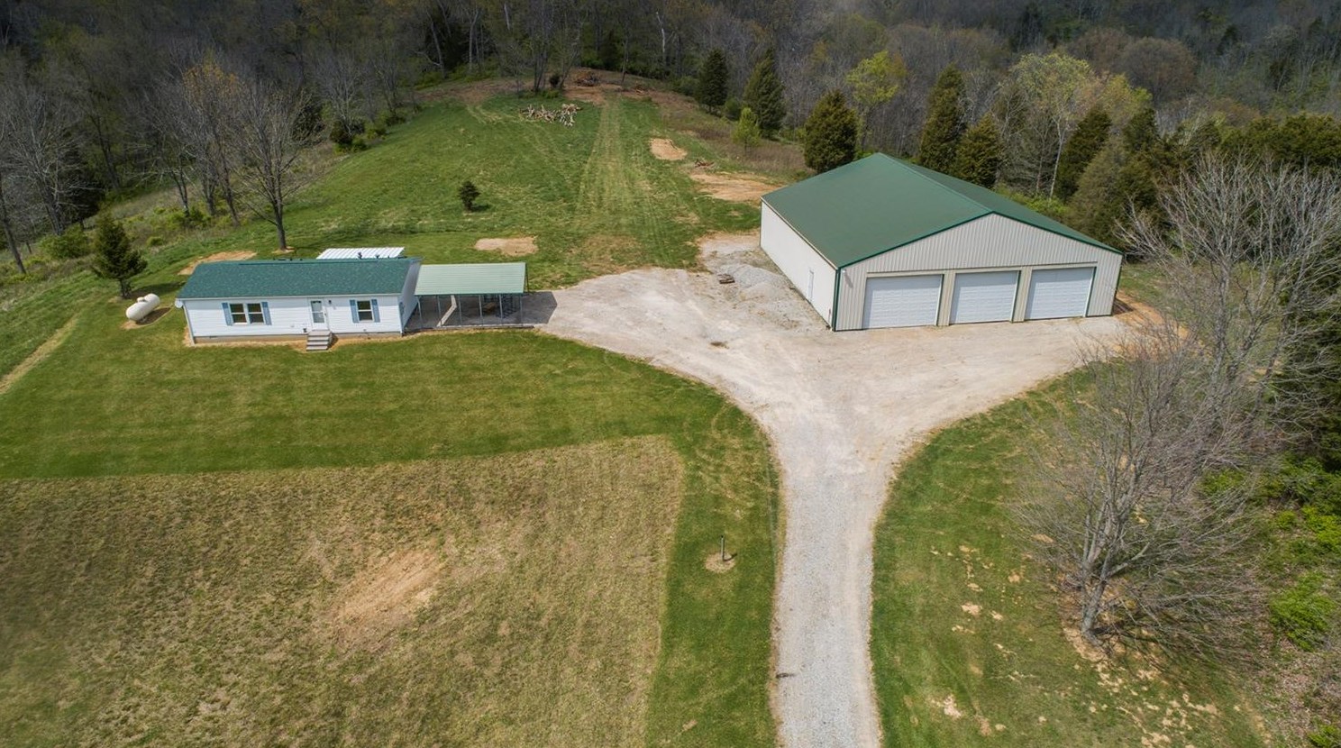 15225 Goose Run Rd, Aurora, IN 47001