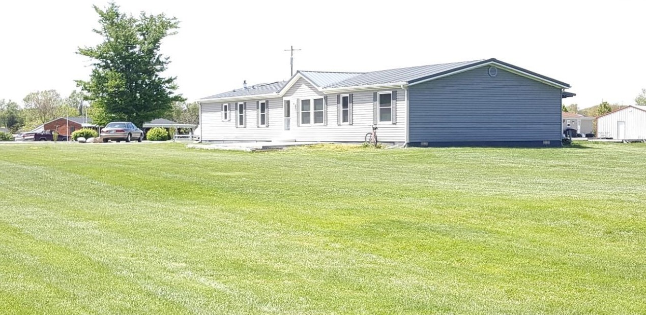 13730 Klausing Rd, Moores Hill, IN 47032
