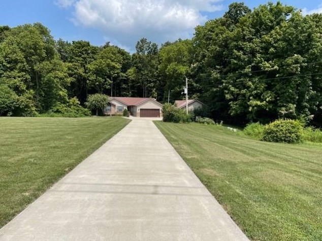 20035 Loop Rd, West Brook Acres, IN 47006