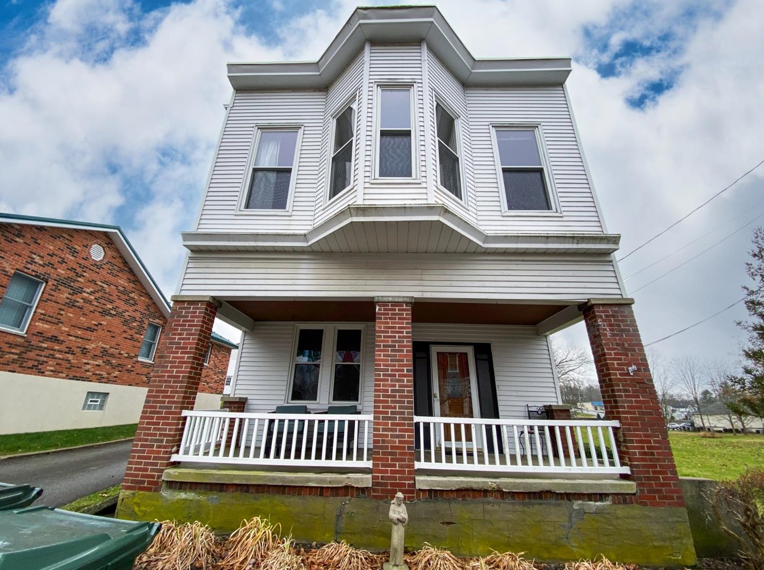 22172 Main St, Oldenburg, IN 47036-9703