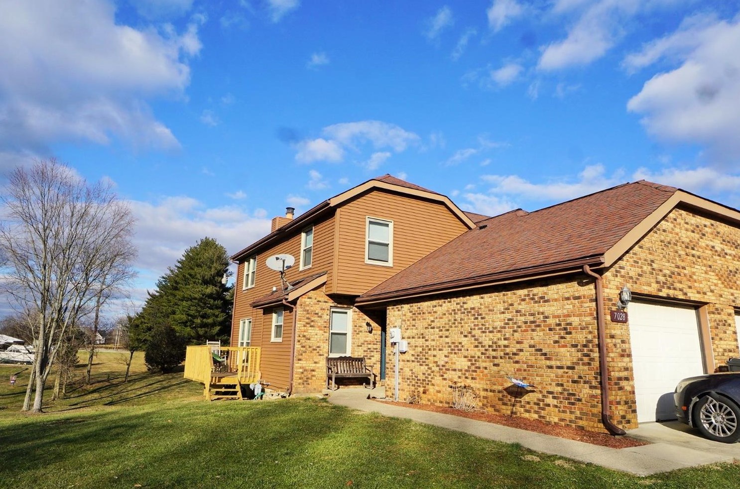 7018 Sherman Dr, Aurora, IN 47001