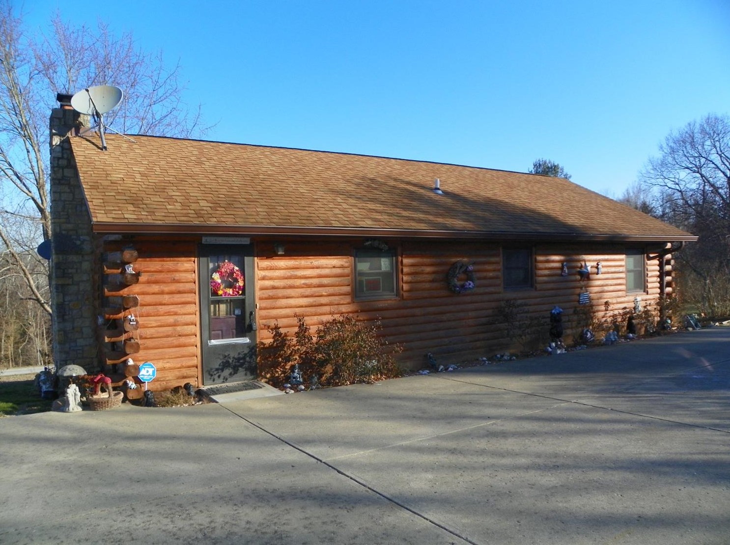 8178 Pea Ridge Rd, Austin, IN 47102