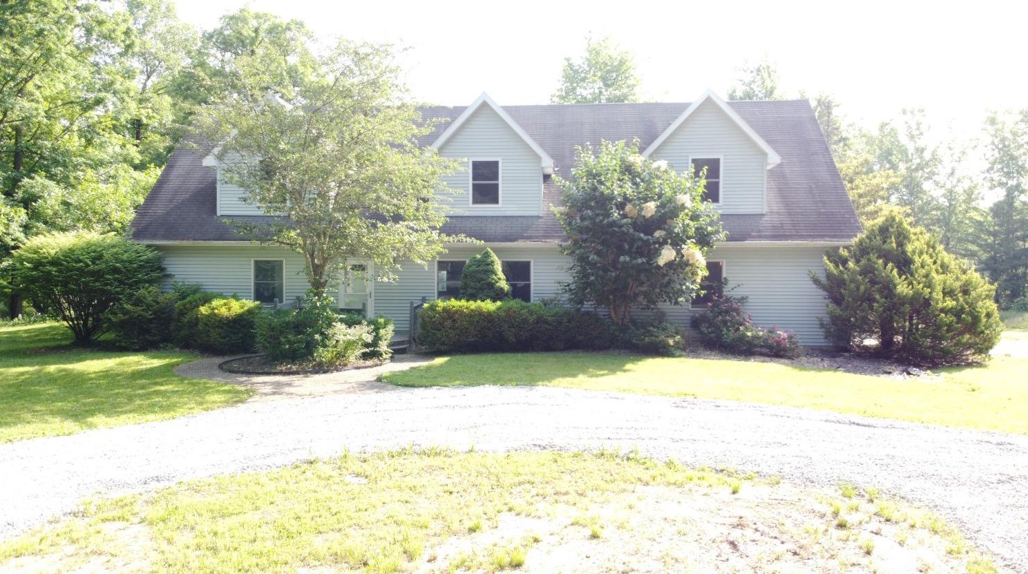 513 Gaslight Dr, Versailles, IN 47042-7323
