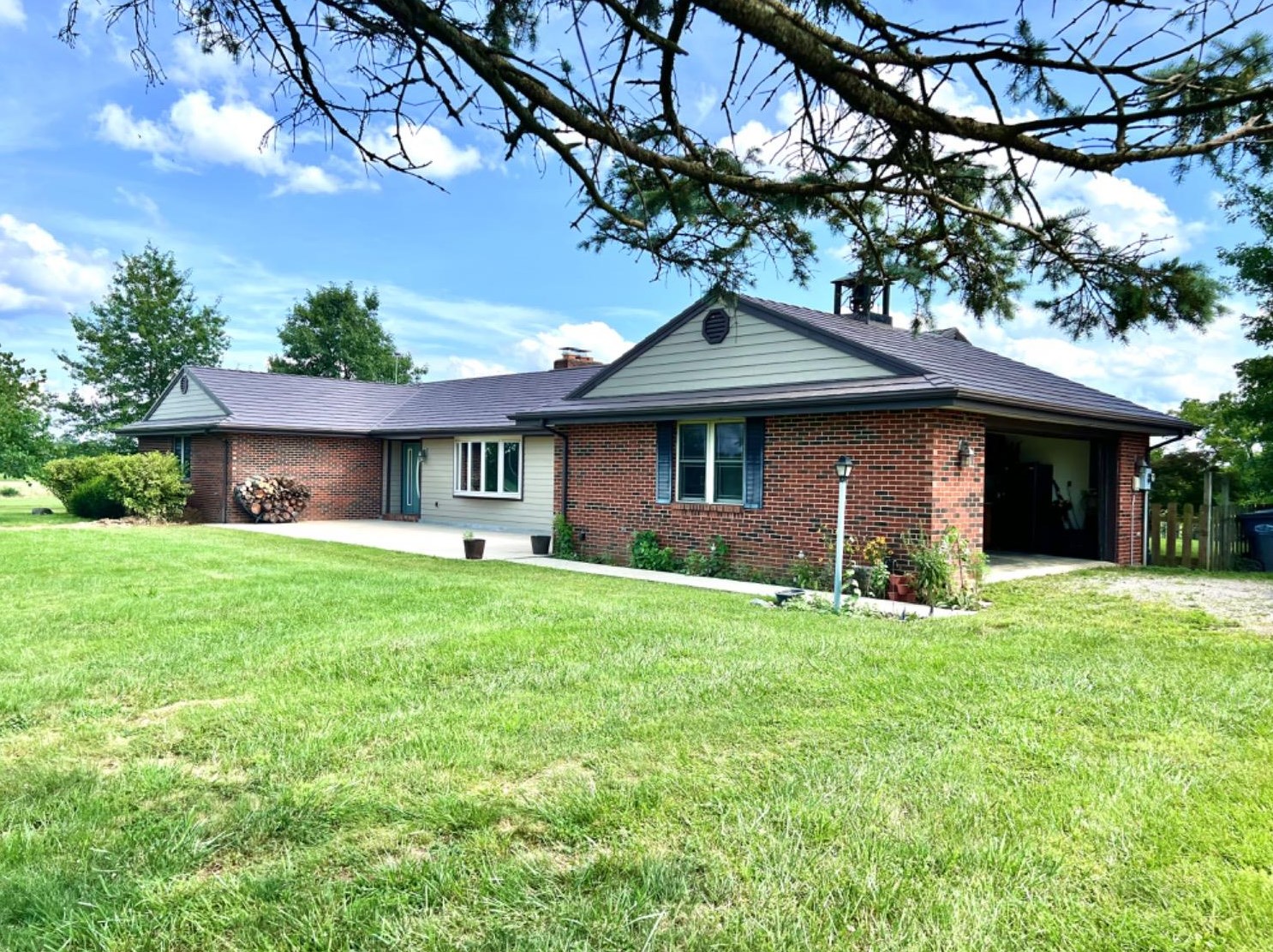 16562 State Road 250, Rising Sun, IN 47040-8722