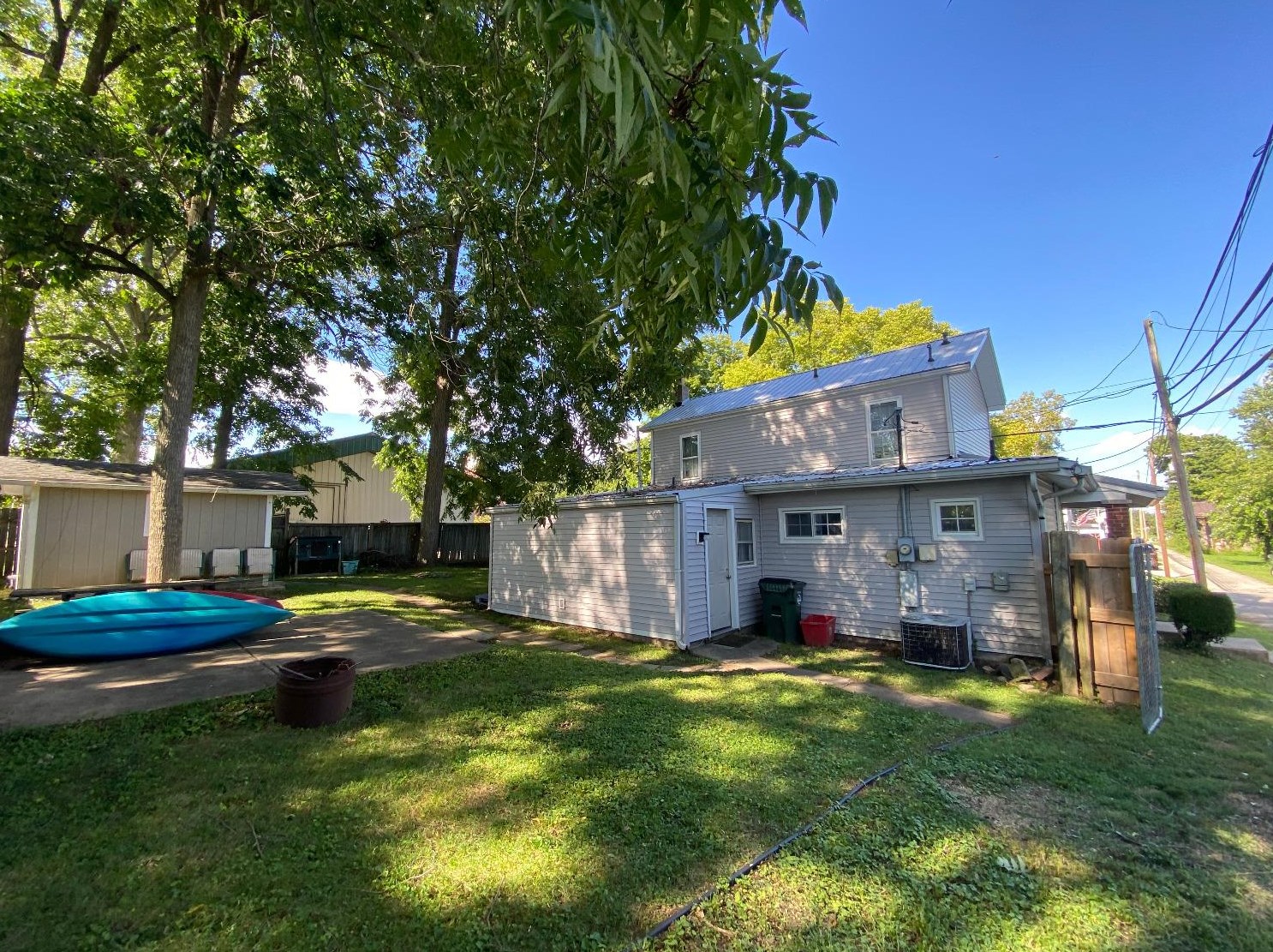 315 5th St, Rising Sun, IN 47040-1110