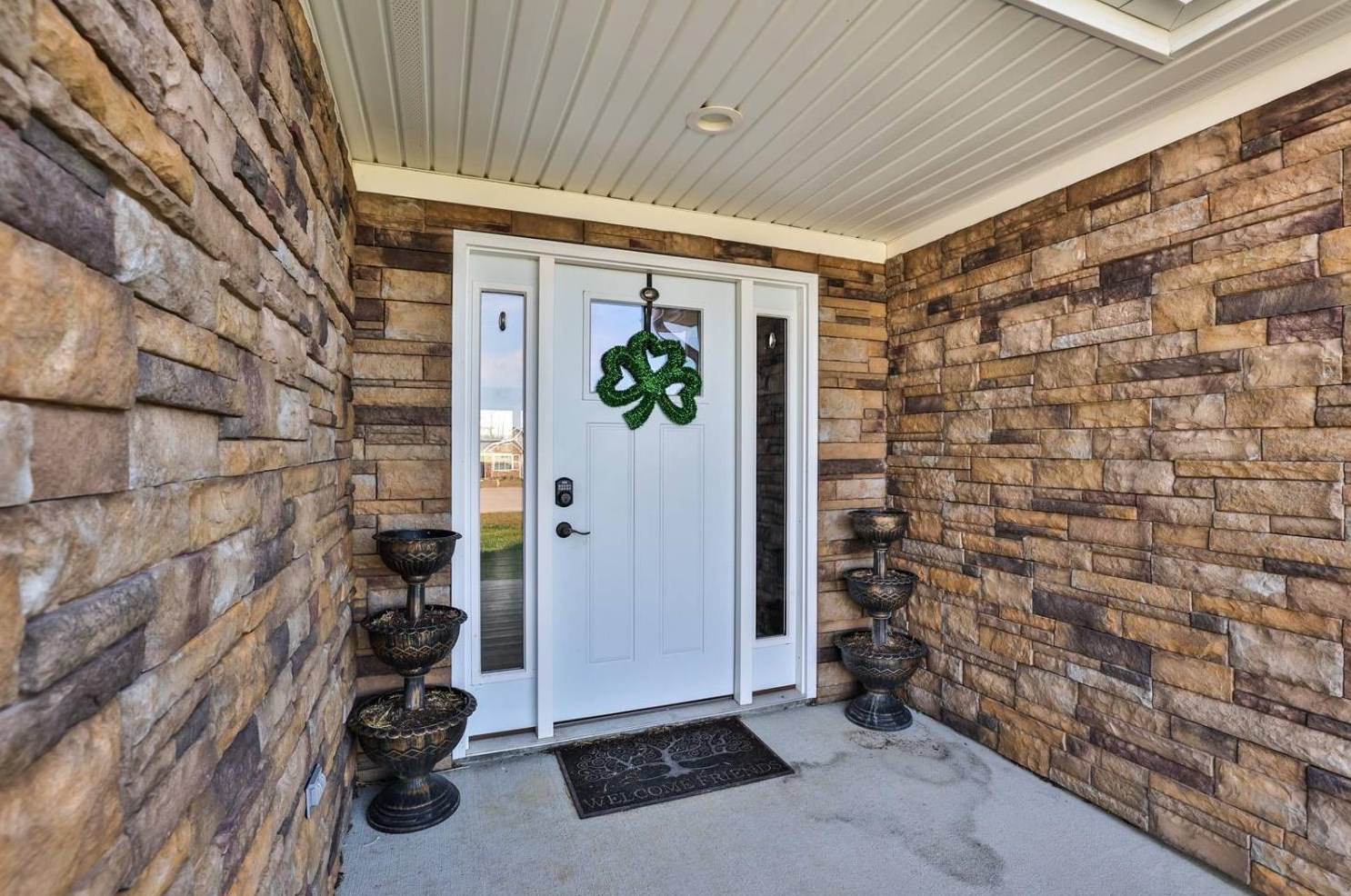 525 Chippewa Ct, Milan, IN 47031
