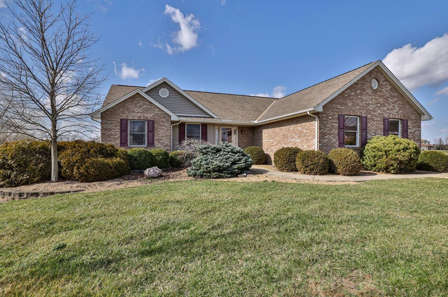 1079 Oakdale Ln, West Harrison, IN 47060