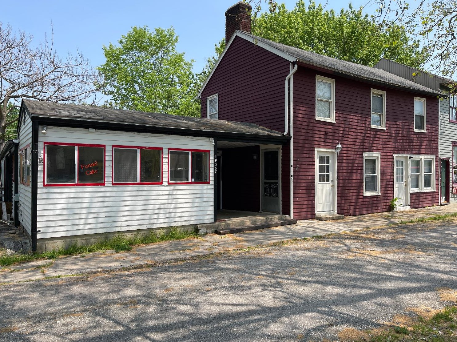 19043 S Main St, Peppertown, IN 47030