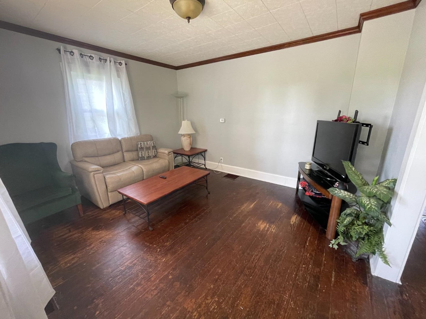 809 Park Ave, West Brook Acres, IN 47006-8951